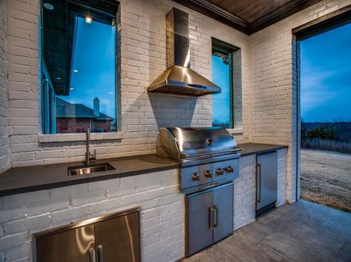 2114 Lariat Trl, Frisco TX 75034-9305 exterior