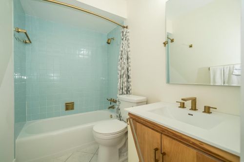 957 Flair Ct, Saint Louis MO 63146-5015 exterior