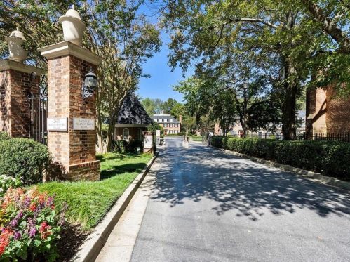 16 Boundary Pl, Atlanta GA 30318-1434 exterior