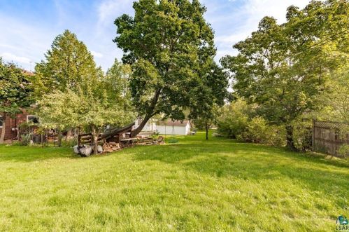 1 Hawthorne Rd, Duluth MN 55812-1936 exterior