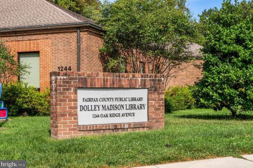 6638 Madison Mclean Dr, Mc Lean VA 22101-2901 exterior