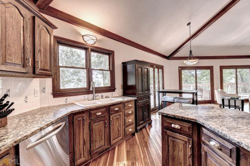 8388 Lake Dr, Lithonia GA  30039-5724 exterior