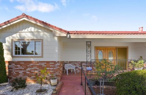 1284 Encina Dr, Millbrae, CA 94030-2921