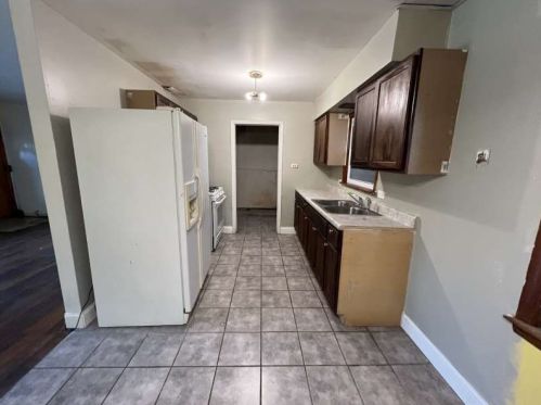 6000 Sangamon St, Chicago IL 60621-1913 exterior