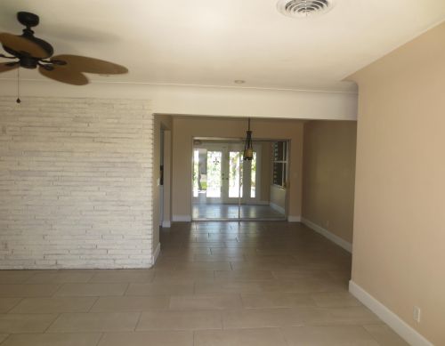 1059 24 Ave, Boynton Beach FL 33426-7451 exterior