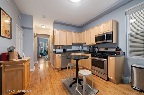 3420 Claremont Ave, Chicago IL 60608-6014 exterior