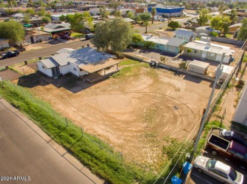 748 Carol Ave, Phoenix AZ 85021-2088 exterior