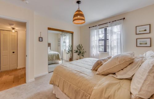 1502 Oriole Ln, Saint Louis MO 63144-1110 exterior