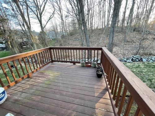 6 Lees Farm Commons Dr, Providence RI 02904-3044 exterior