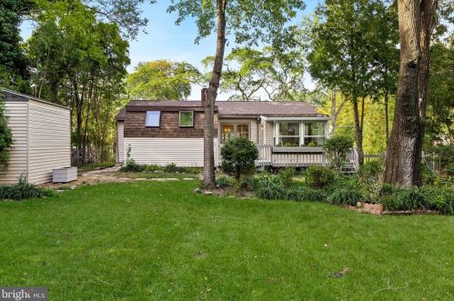 801 Pasadena Dr, Somerdale NJ  08083-1901 exterior