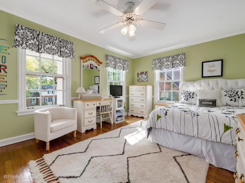 2734 107th St, Chicago IL 60617-6613 exterior