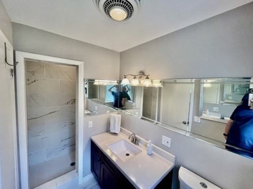 52 Laurel Ln, Springfield MA  01106-2004 exterior