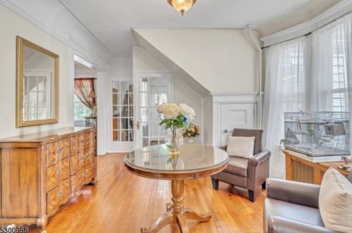 46 Scheerer Ave, Newark NJ  07112-2523 exterior