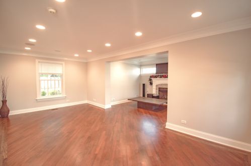 6654 Kilbourn Ave, Chicago IL  60712-3326 exterior