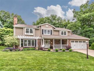 2213 Bond St, Pittsburgh, PA 15237-4213