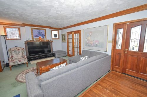 2098 Hazeldell St, Pittsburgh PA  15210-4306 exterior