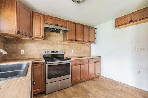 9737 Morehead Ln, Port Richey FL  34668-4233 exterior