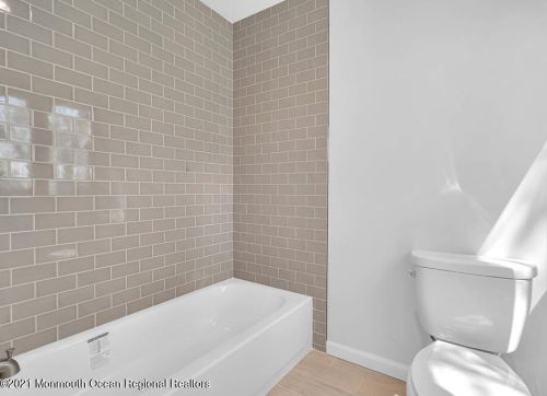 1120 Farmingdale Rd, Jackson Twp NJ  08527-1380 exterior