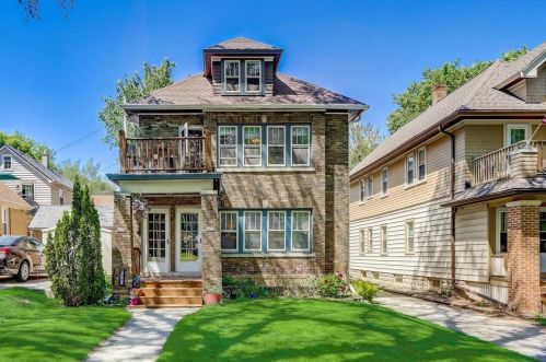 6628 Lloyd St, Milwaukee, WI 53213-2025