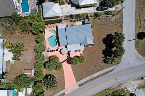 206 Fernandina St, Fort Pierce FL  34949-3534 exterior