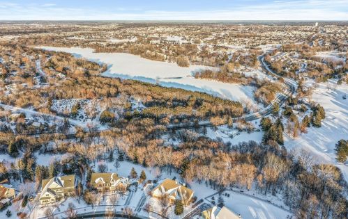 3211 Crestmoor Dr, Saint Paul MN 55125-5010 exterior