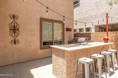 5641 10 Dr, Phoenix AZ 85041-8354 exterior