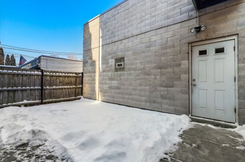 1742 Ohio St, Chicago IL  60622-6001 exterior