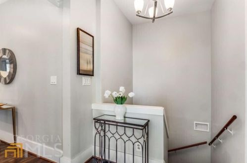 165 Avery Dr, Atlanta GA  30309-2700 exterior