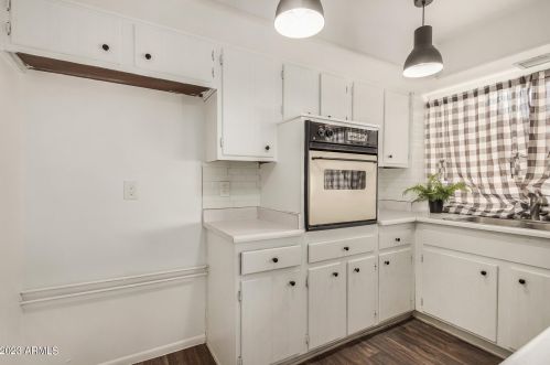 4626 19 Ave, Phoenix AZ 85009-1939 exterior