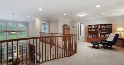 62 Lara Pl, Warren NJ 07059-3009 exterior