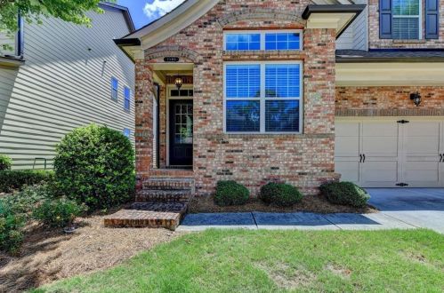 7605 Glisten Ave, Atlanta, GA 30328-2553