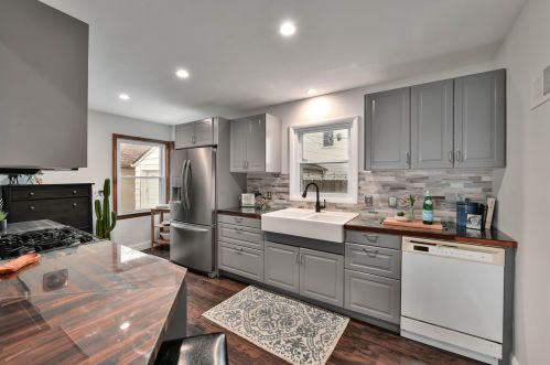 8524 Blue Mound Rd, Milwaukee WI 53213 exterior