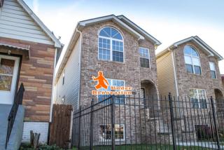 8603 Kingston Ave, Chicago IL  60617-2440 exterior