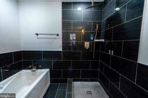 919 45th Pl, Washington DC  20019-3717 exterior