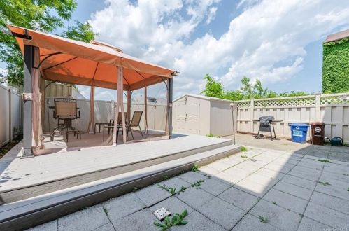 179 Cross St, Bronx NY 10464-1225 exterior