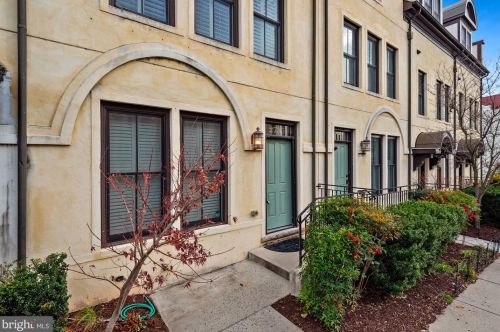 2735 Cassedy St, Silver Spring MD  20910-1232 exterior