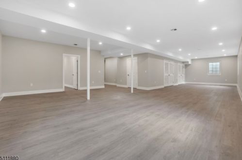 95 Irving Ave, Livingston NJ  07039-2947 exterior