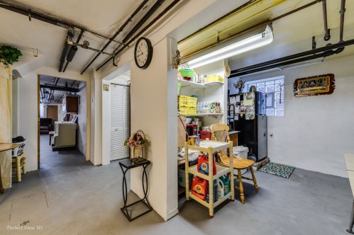 5755 Washtenaw Ave, Chicago IL 60659-3912 exterior