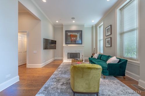 2252 Racine Ave, Chicago IL 60614-2110 exterior