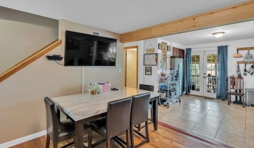 63 Glenmore St, Springfield MA 01129-1064 exterior