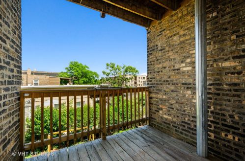 3133 Leland Ave, Chicago IL 60625-4406 exterior