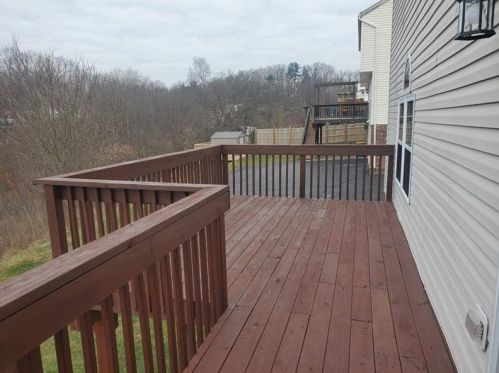 134 Nottingham Dr, Pittsburgh PA 15235-5120 exterior