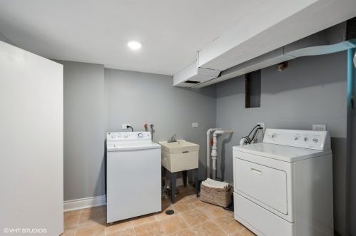 5416 Natchez Ave, Chicago IL  60638-2516 exterior