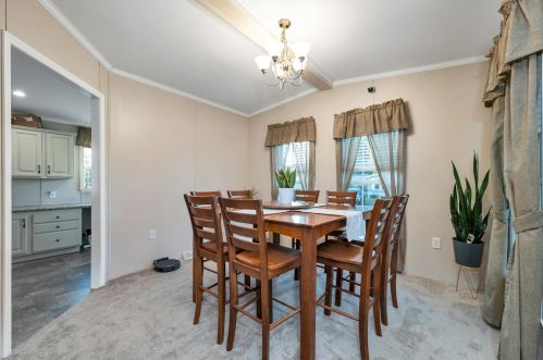 1 Rex Dr, Concord NH 03303-4166 exterior