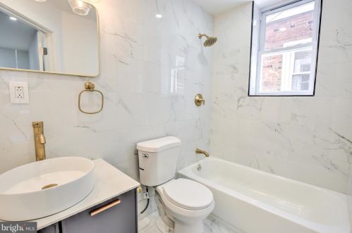 1107 52 St, Philadelphia PA 19143-4217 exterior