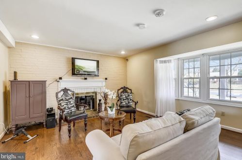 2804 Blazer Ct, Silver Spring MD 20906-2319 exterior