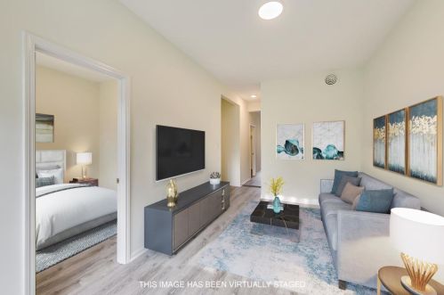 1925 Whipple St, Chicago IL  60647-3821 exterior