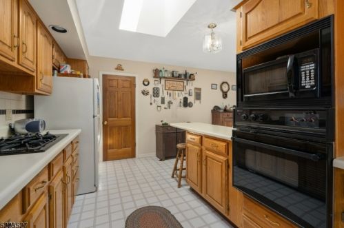 74 Woodside Ave, Fredon NJ 07860-2403 exterior