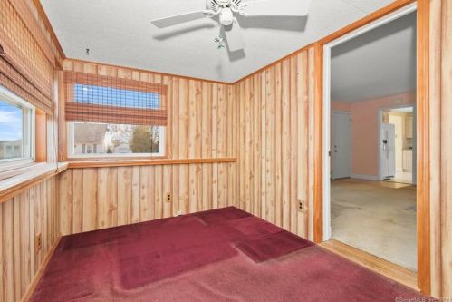 70 Kohary Dr, Milford CT 06460-4949 exterior