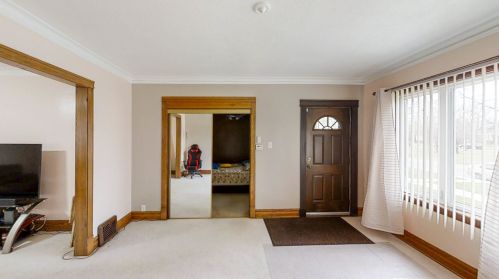 4617 Wrightwood Ave, Chicago IL 60639-1844 exterior